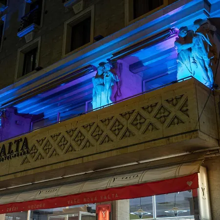 Hotel Jalta Boutique 5*