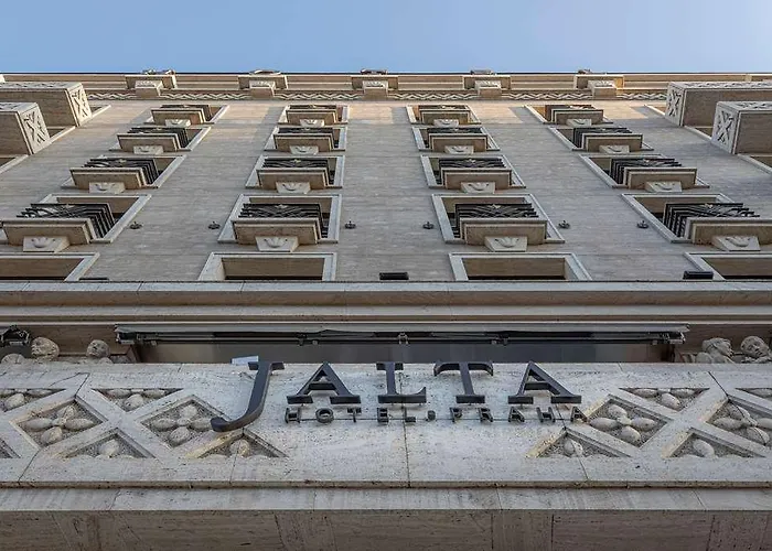 ヤルタ ブティック 5*