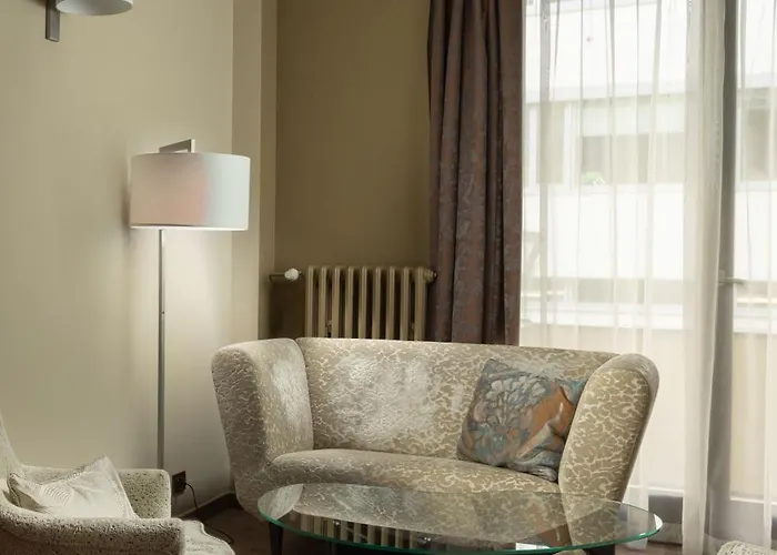 ヤルタ ブティック 5*