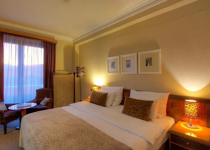 ヤルタ ブティック プラハ