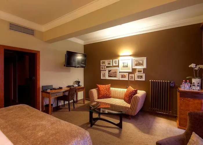 ヤルタ ブティック 5*